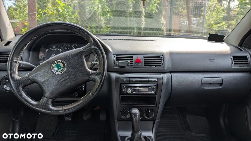 Skoda Octavia 1.9 TDI Tour - 11