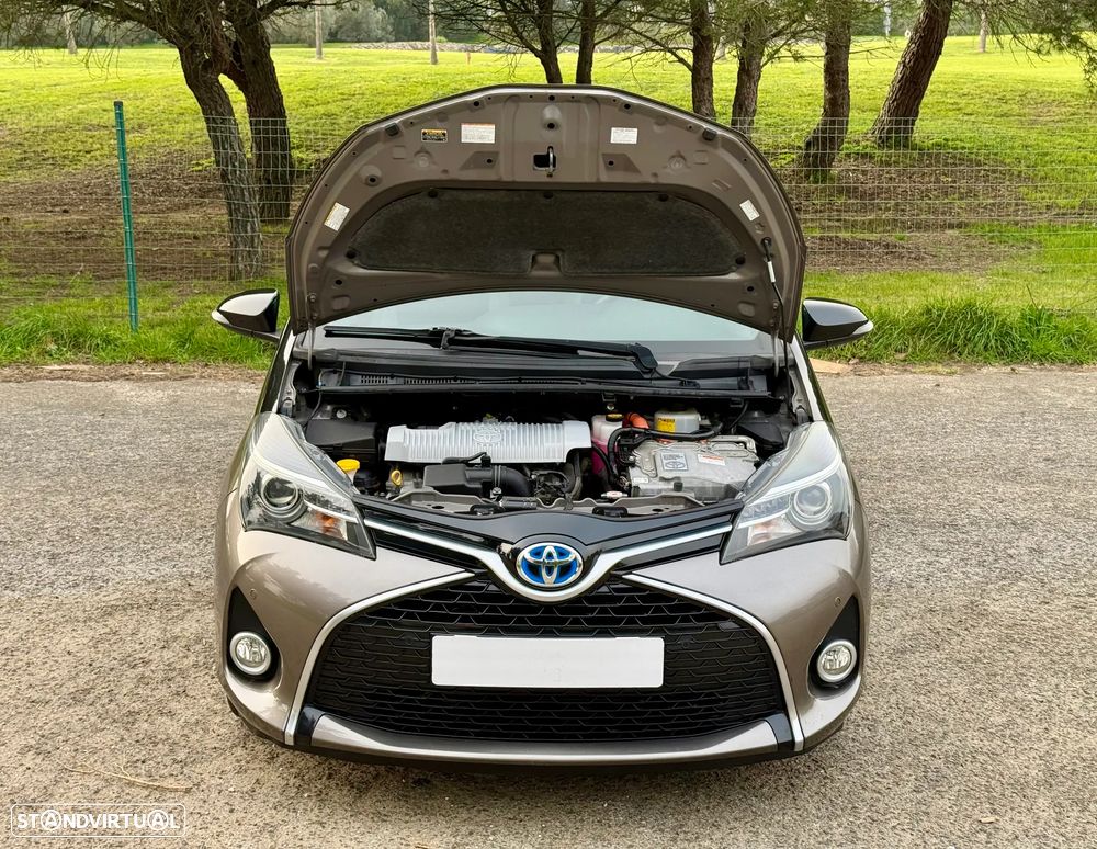 Toyota Yaris 1.5 HSD Square Collec.Bronze - 12