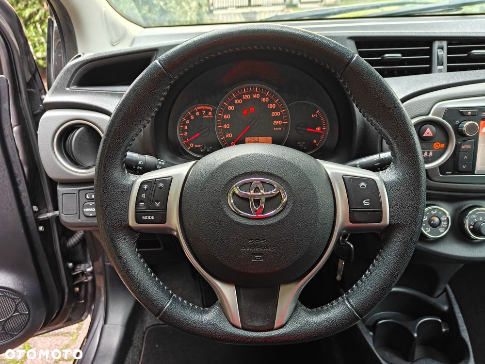 Toyota Yaris - 21