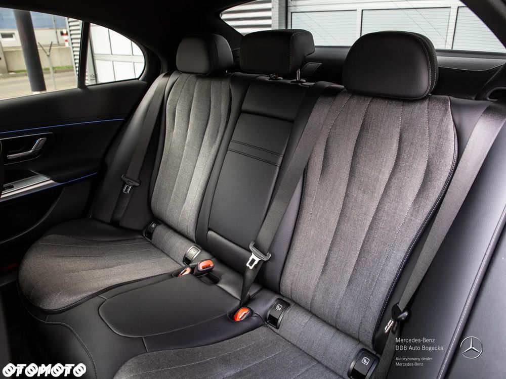 Mercedes-Benz Klasa E 220 d mHEV 4-Matic Avantgarde 9G-Tronic - 10