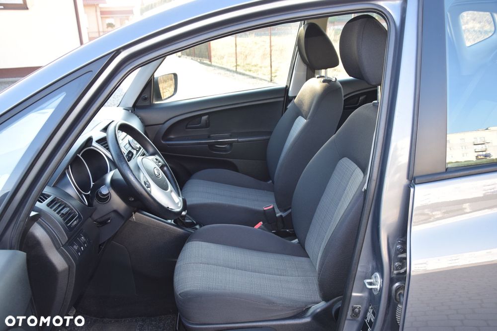 Kia Venga 1.6 CVVT Edition 7 - 16