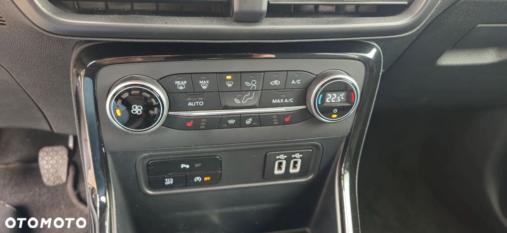 Ford EcoSport 1.0 EcoBoost TITANIUM - 17