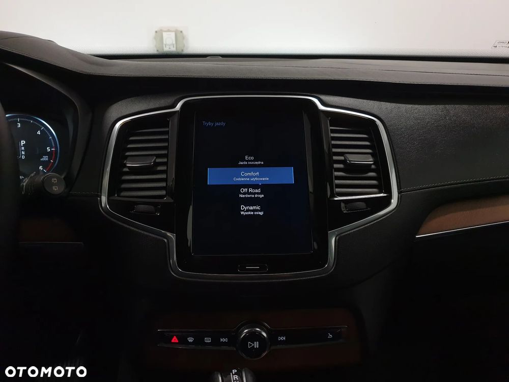 Volvo XC 90 D5 AWD Inscription 7os - 19
