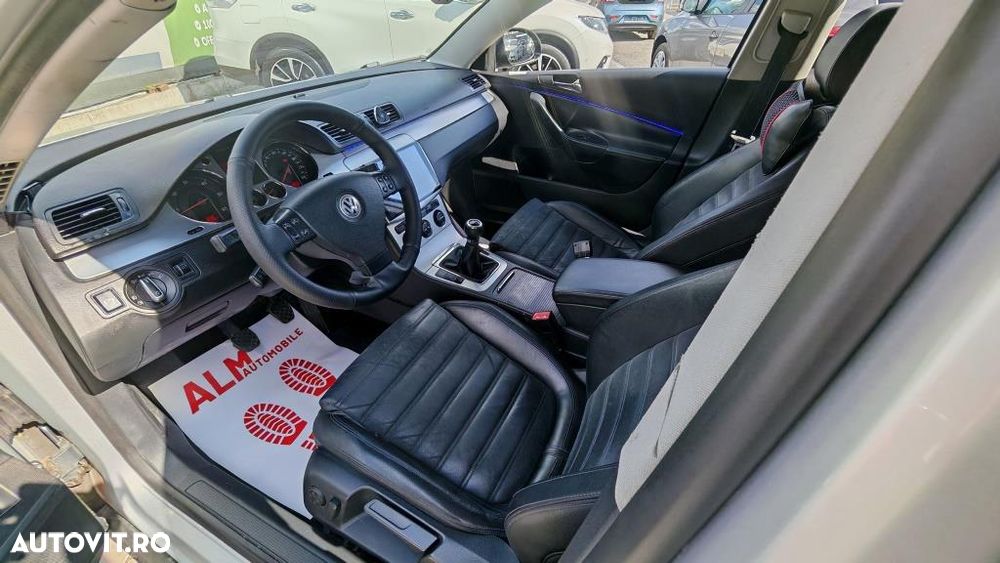 Volkswagen Passat 1.9 TDI DPF Highline - 5