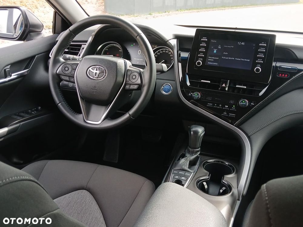 Toyota Camry 2.5 Hybrid Comfort CVT - 21