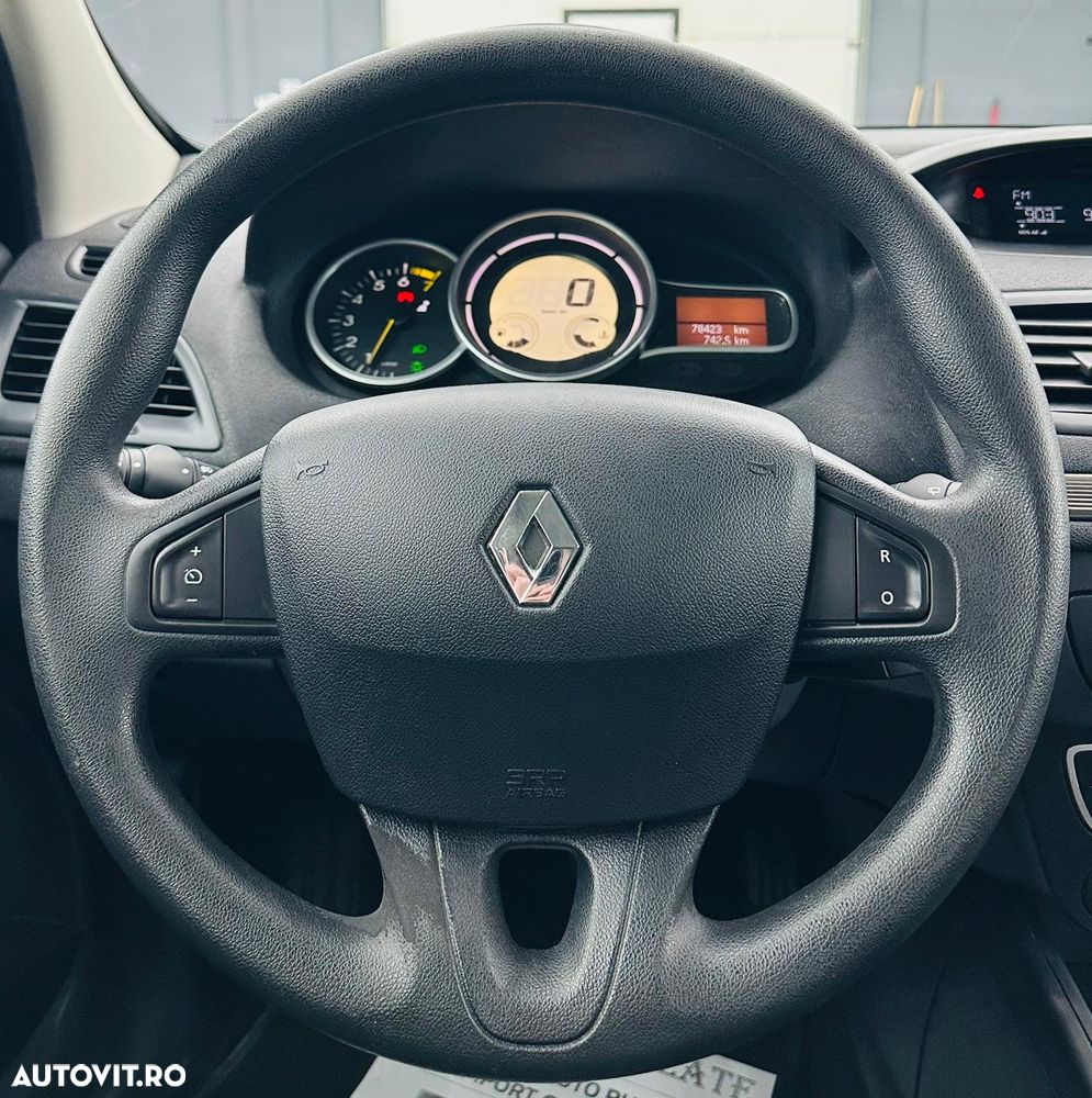 Renault Megane 1.6 16V 110 Dynamique - 27