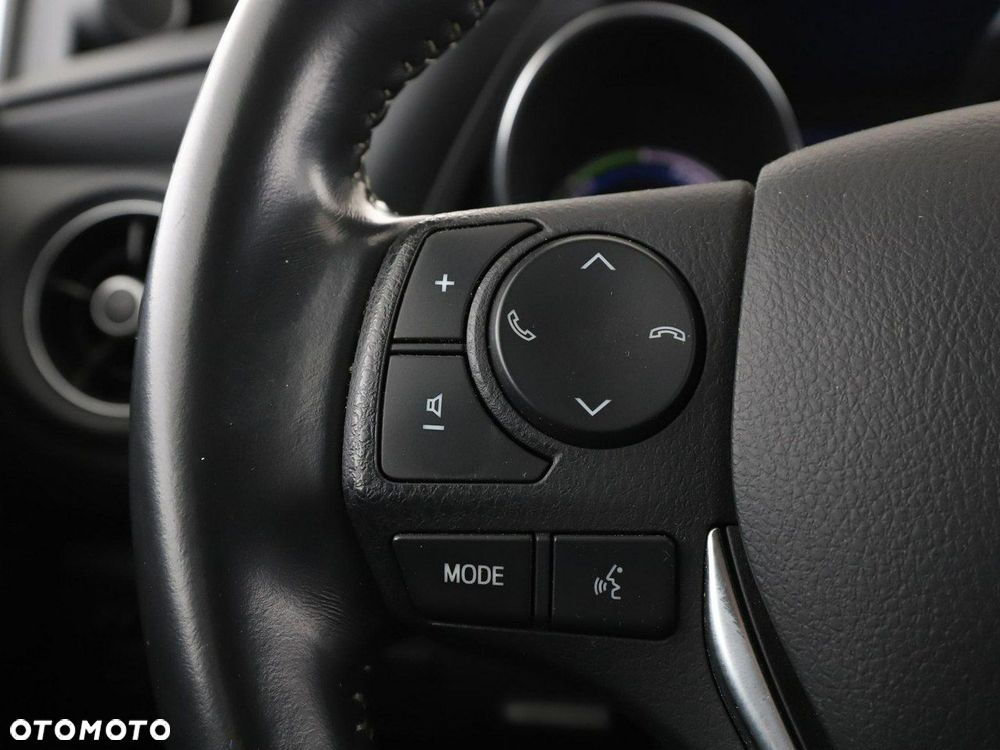 Toyota Auris 1.8 VVT-i Automatik Team Deutschland - 32