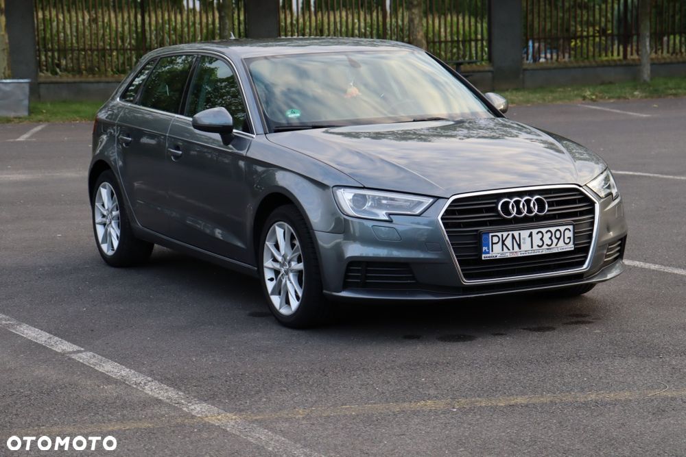 Audi A3 Sportback - 1