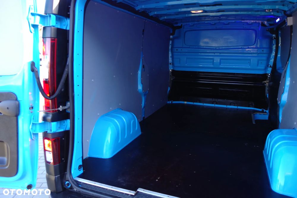 Renault Trafic Automat 2.0 Dci 150 KM Long Klima Ledy Kamera - 10