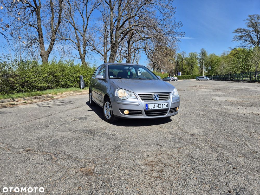 Volkswagen Polo - 1