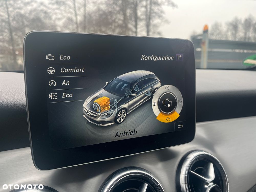 Mercedes-Benz CLA 180 Peak Edition - 14