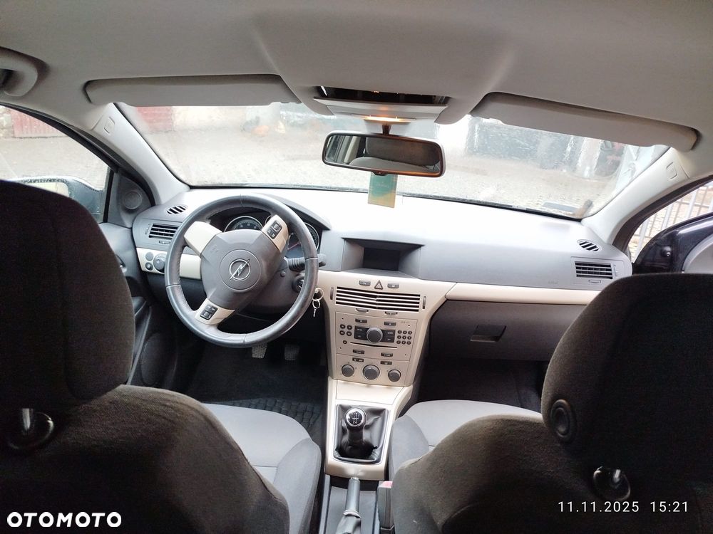 Opel Astra - 4