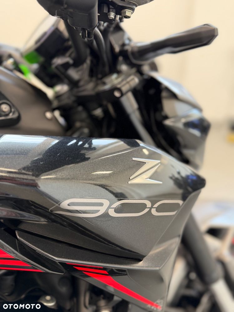 Kawasaki Z 900 - 5