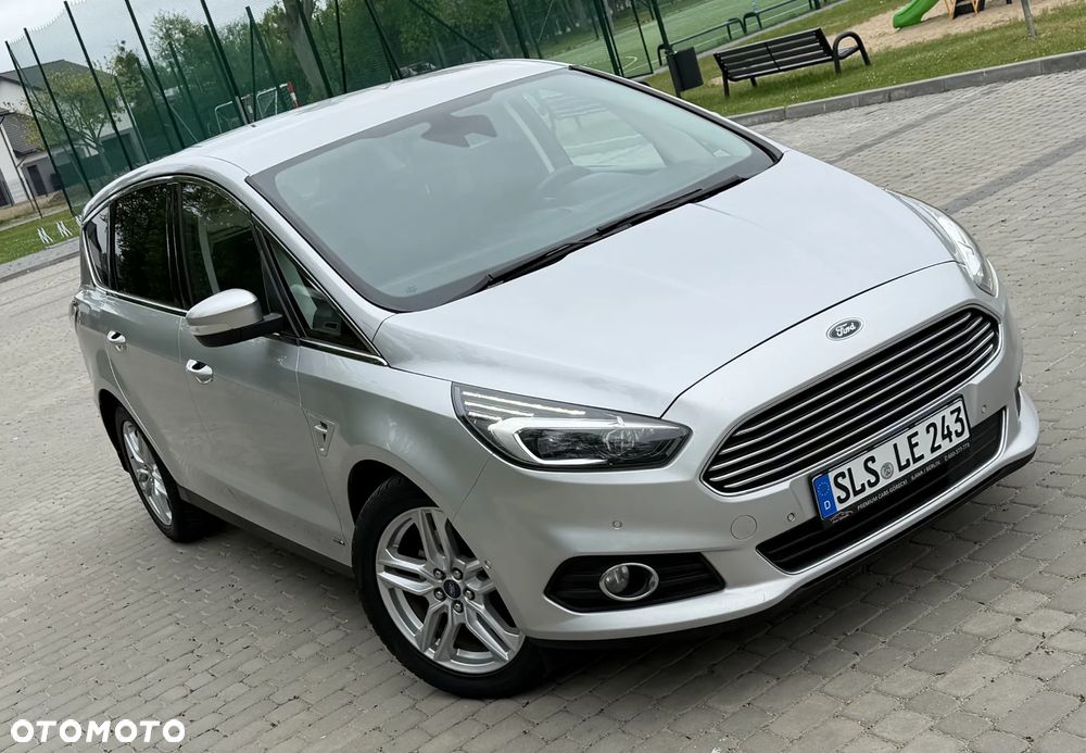 Ford S-Max 2.0 TDCi 4WD Titanium PowerShift - 36