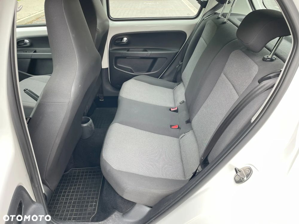 Volkswagen up! - 15