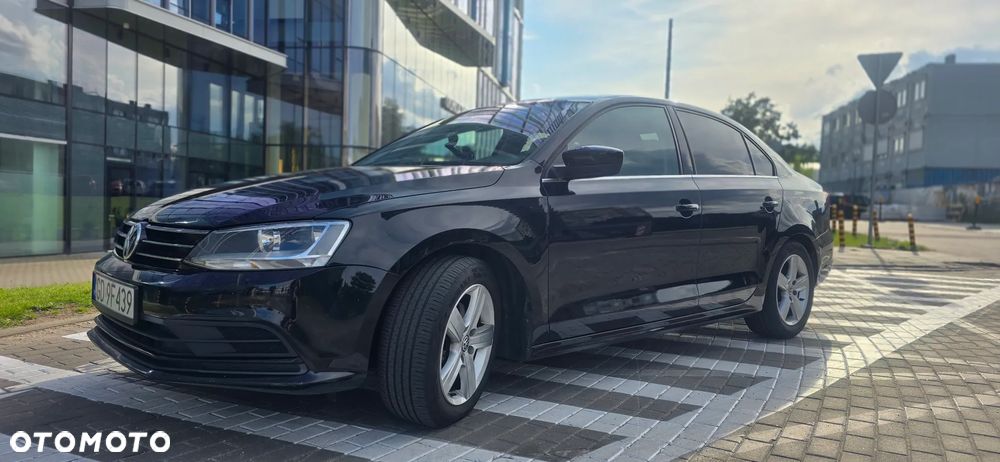 Volkswagen Jetta - 3