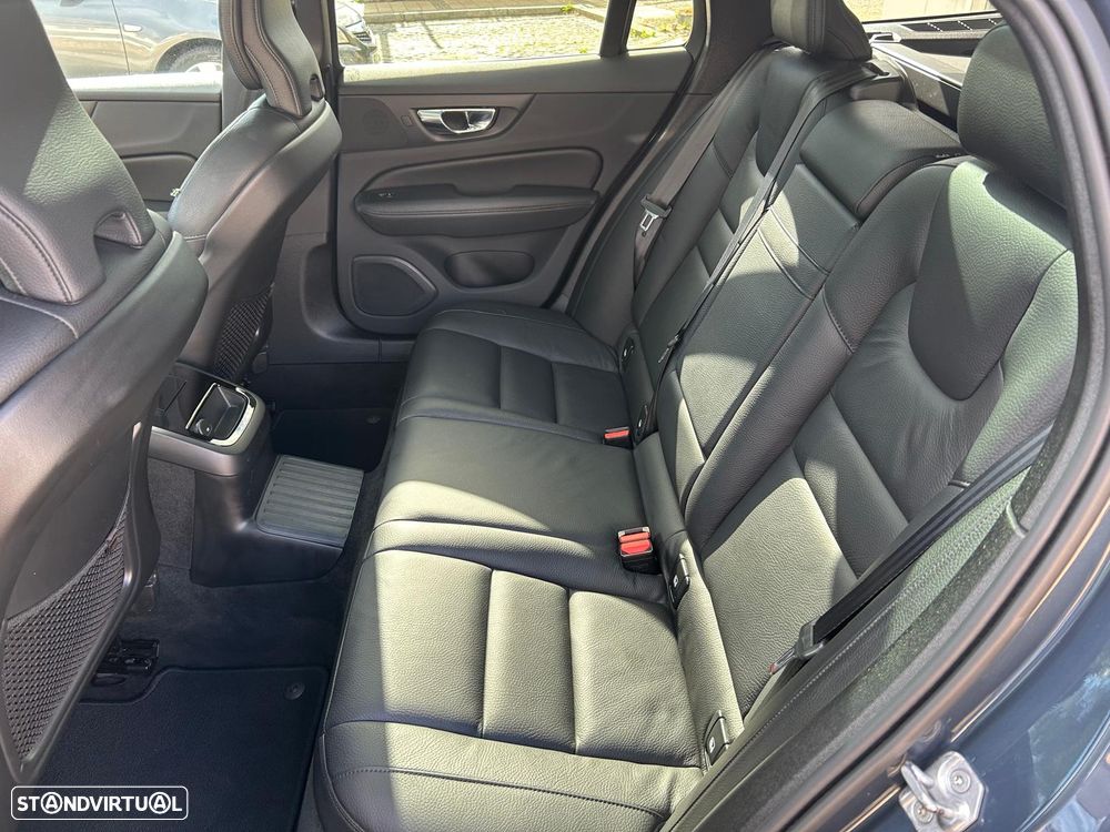 Volvo V60 2.0 T6 AWD TE Inscription Expression - 31