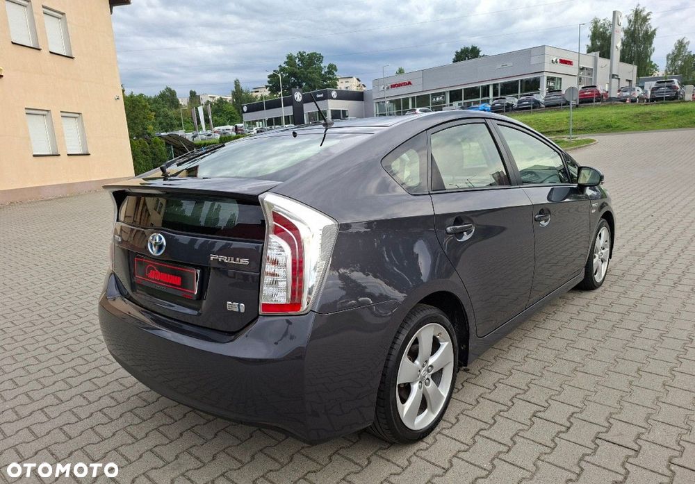Toyota Prius - 8