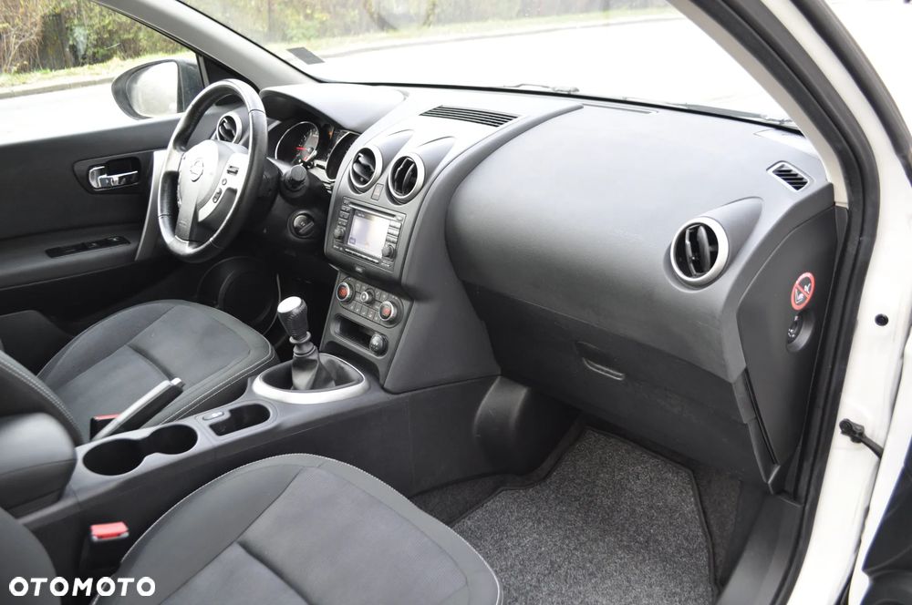 Nissan Qashqai 2.0 tekna - 9