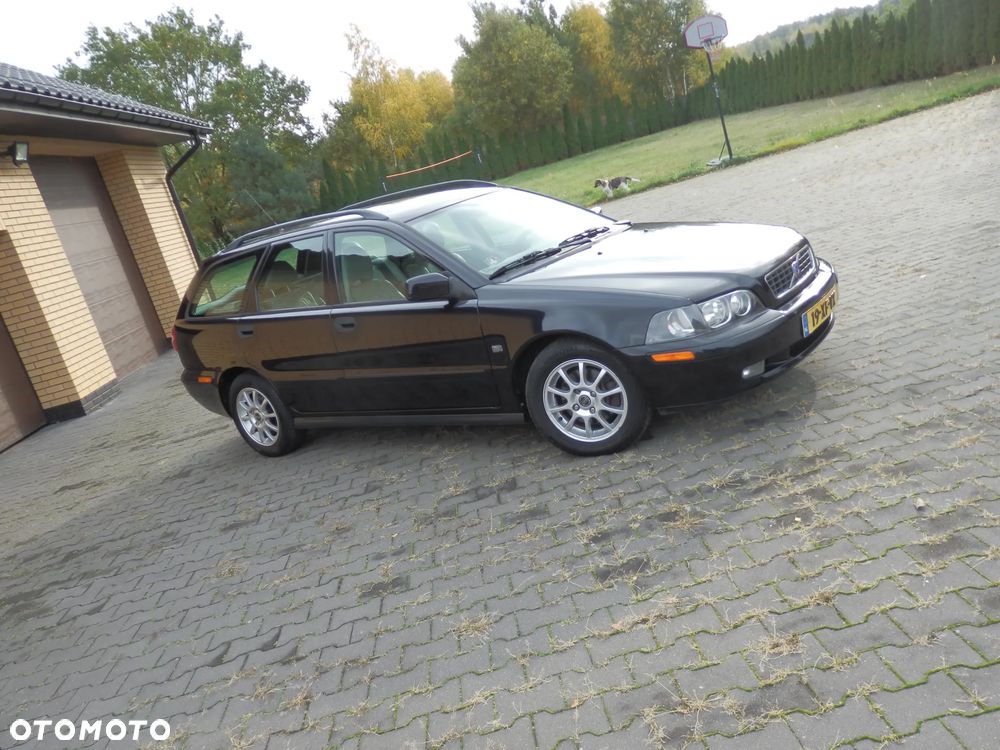Volvo V40 2003 photo 2