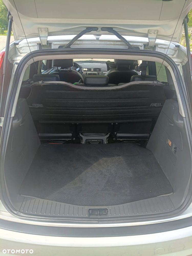 Ford C-MAX 2.0 Titanium - 34