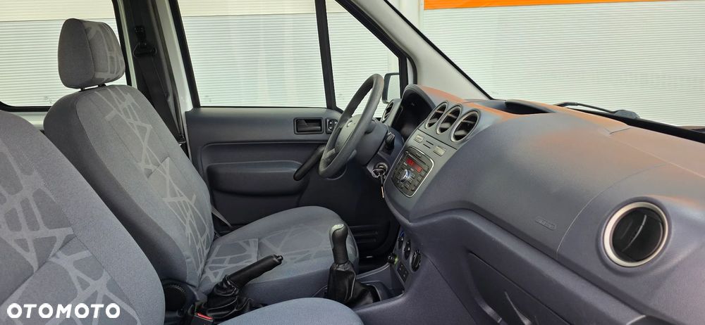 Ford Transit Connect - 7