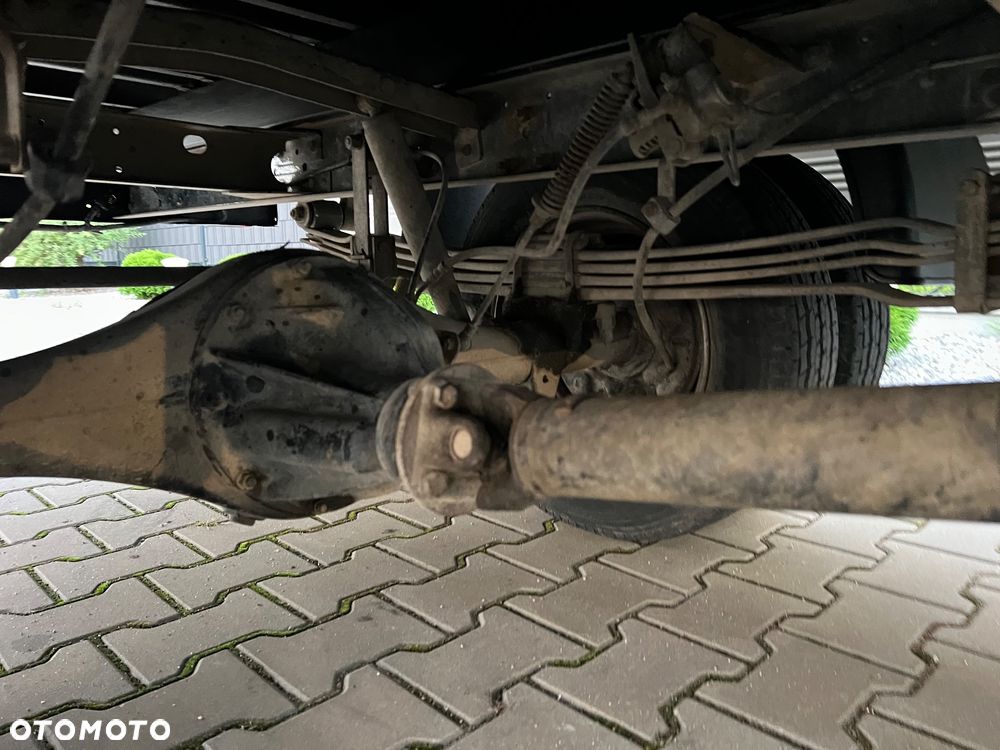 Nissan CABSTAR - 20