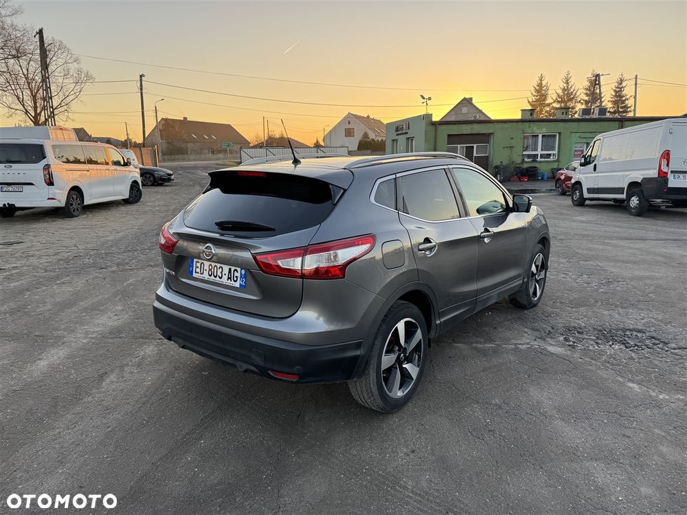 Nissan Qashqai - 10