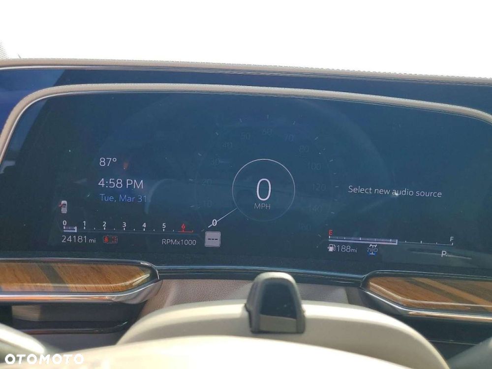 Cadillac Escalade - 10