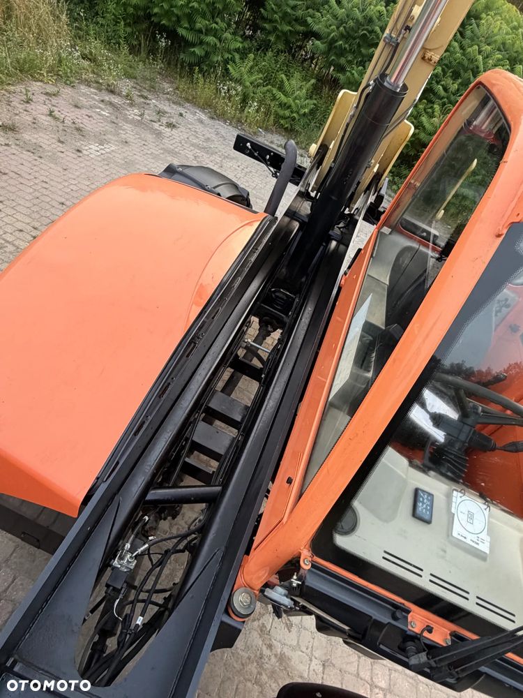 JLG 3614RS CAT Ładowarka Teleskopowa Dźwig Zwyżka 14 metrów wysuw. Udźwig 4 tony. Widły. Silnik DEUTZ TuRBO. 110KM. Maszyna jak Nowa z Norwegii Pracowała w Urzędzie Komunalnym.  DEKRA BMWT. skręt 3 tryby 4 koła KRAB. Auto-poziomowanie!  Zero luzów wycieków jak Nowa z salonu. Małe Gabaryty maszyny a potężny zasięg i udzwig! Skrzynia Hydrostatic 3 biegi. Zmiana na Pokrętle przy kierownicy. Wszystko Sterowane z 1 dżojstkika wraz z łapami! OKAZJA. Zero luzów. Ładowarka ma nadzwyczajnie duży prześwit od spodu. Opony jak Nowe! OKAZJA  2017 rok. Niski przebieg 3000mtg - 23