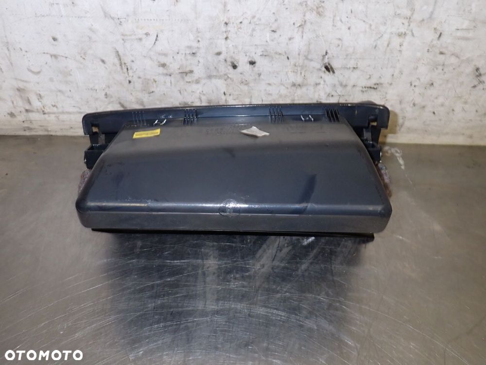 SCHOWEK PASAŻERA SKODA FABIA II 1.2 - 3