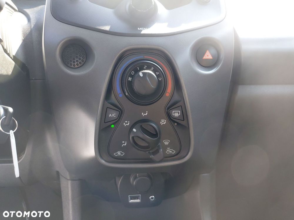 Toyota Aygo - 24