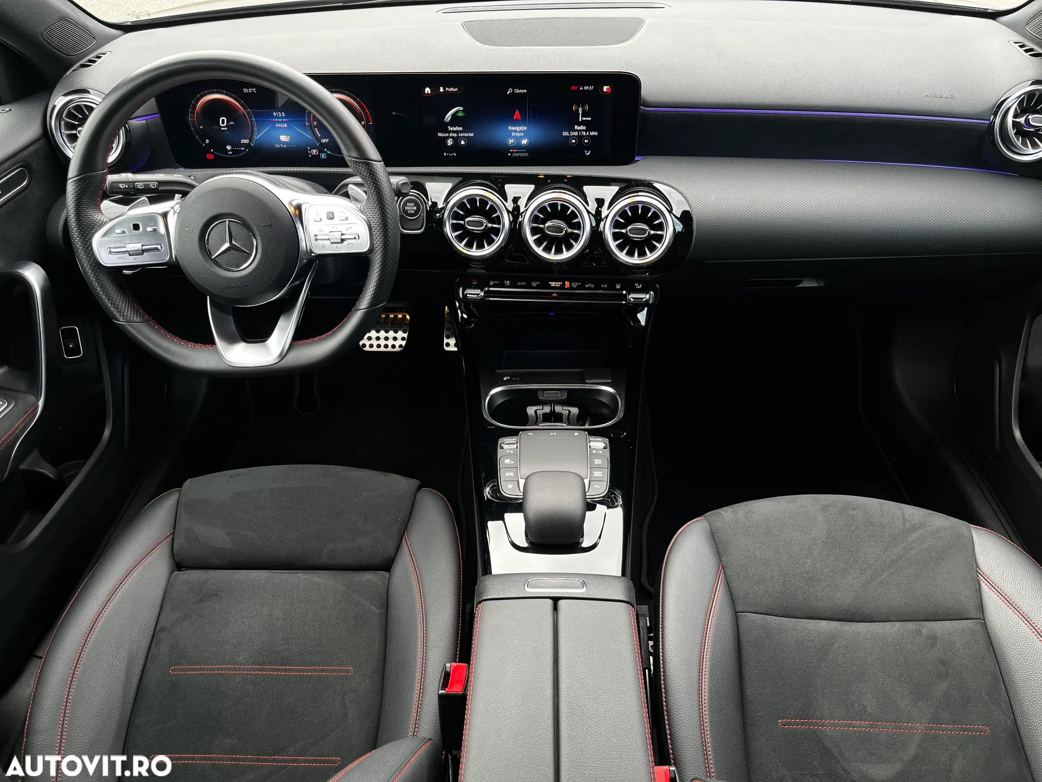 Mercedes-Benz A 250 e 8G-DCT AMG Line - 12