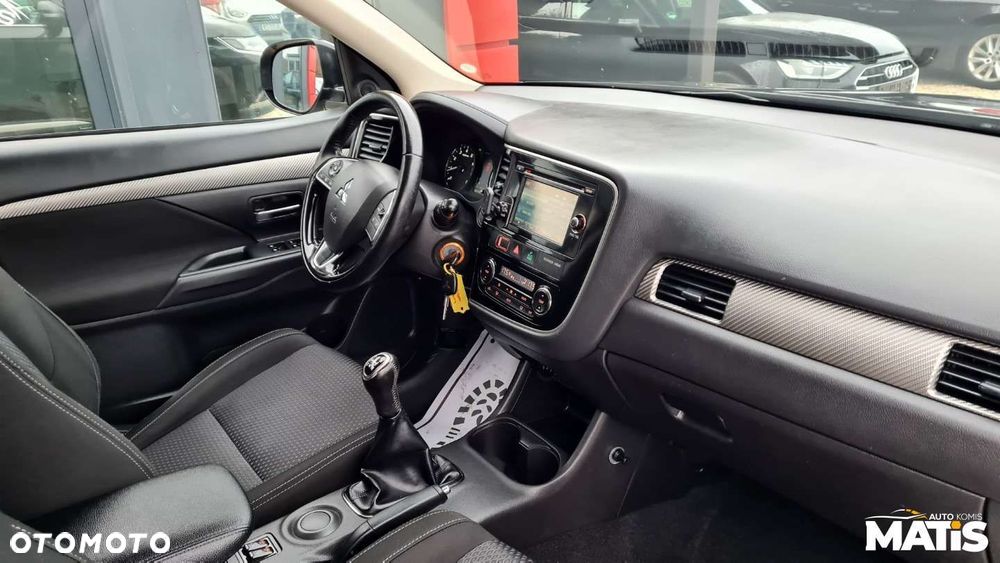 Mitsubishi Outlander - 6
