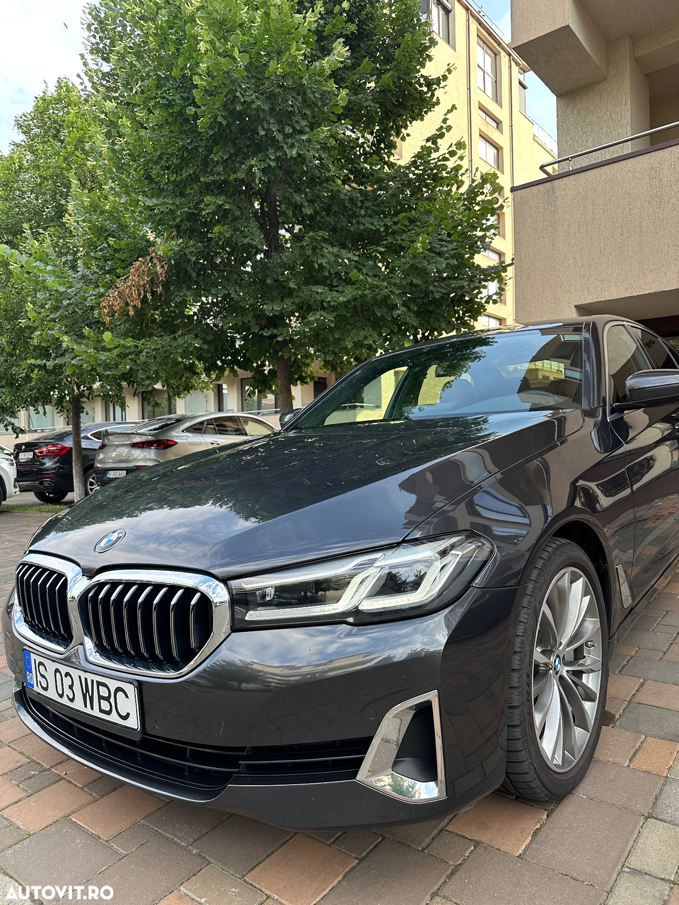 BMW Seria 5 530i xDrive AT MHEV - 3