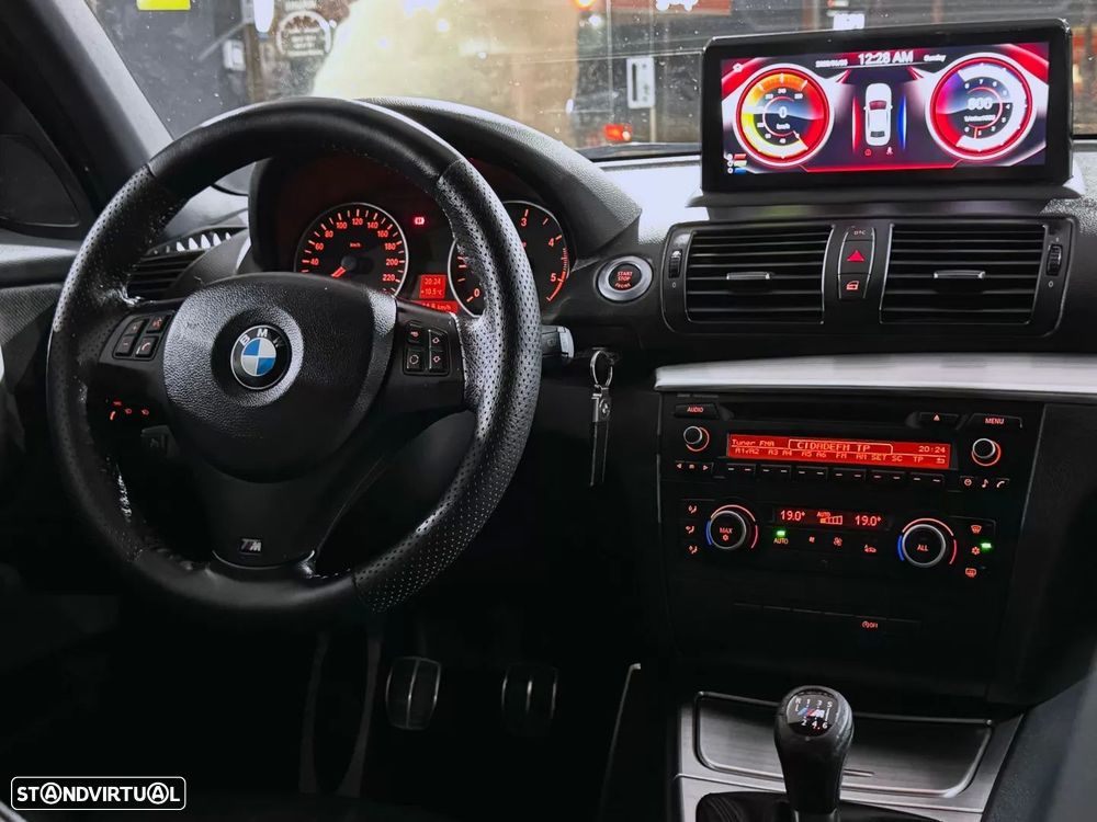 BMW 118 d Pack M - 8