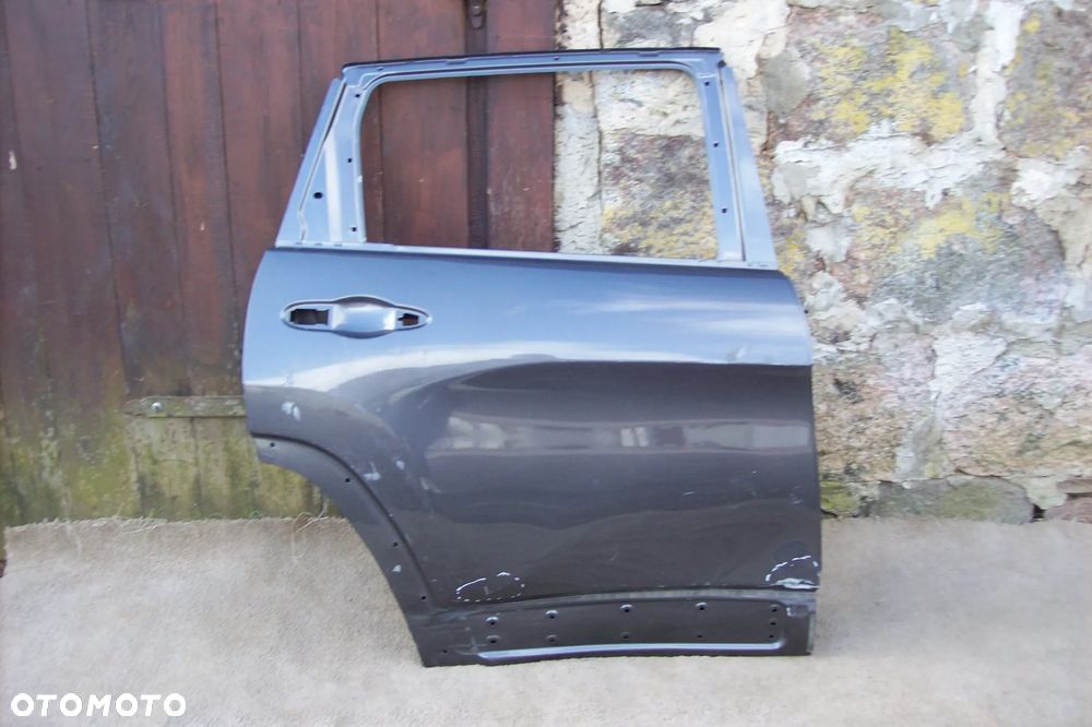 drzwi tylne prawe jeep cherokee - 1