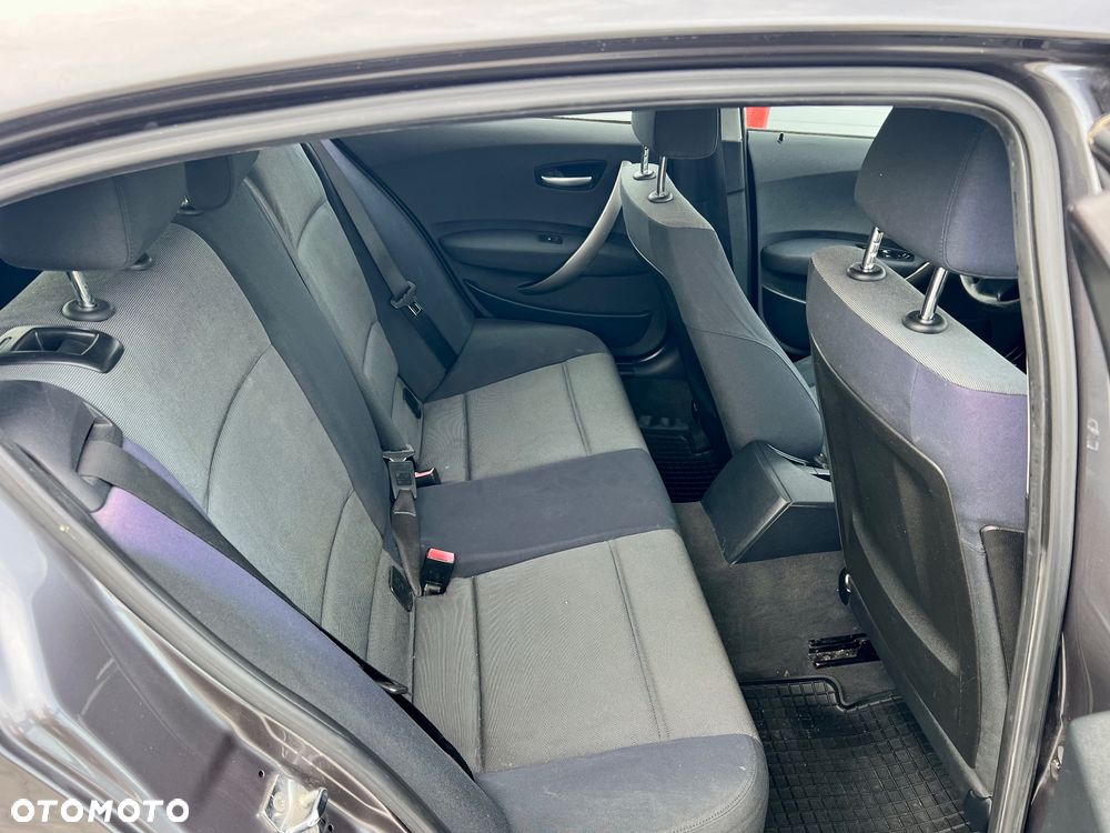 BMW Seria 1 120d DPF - 9