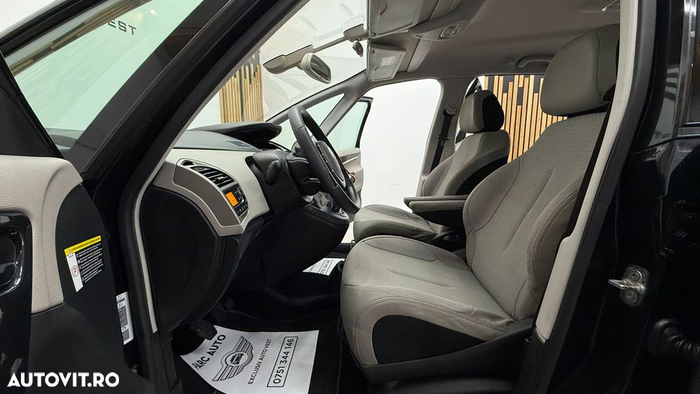 Citroën C4 Picasso HDi 150 FAP Business Class - 13