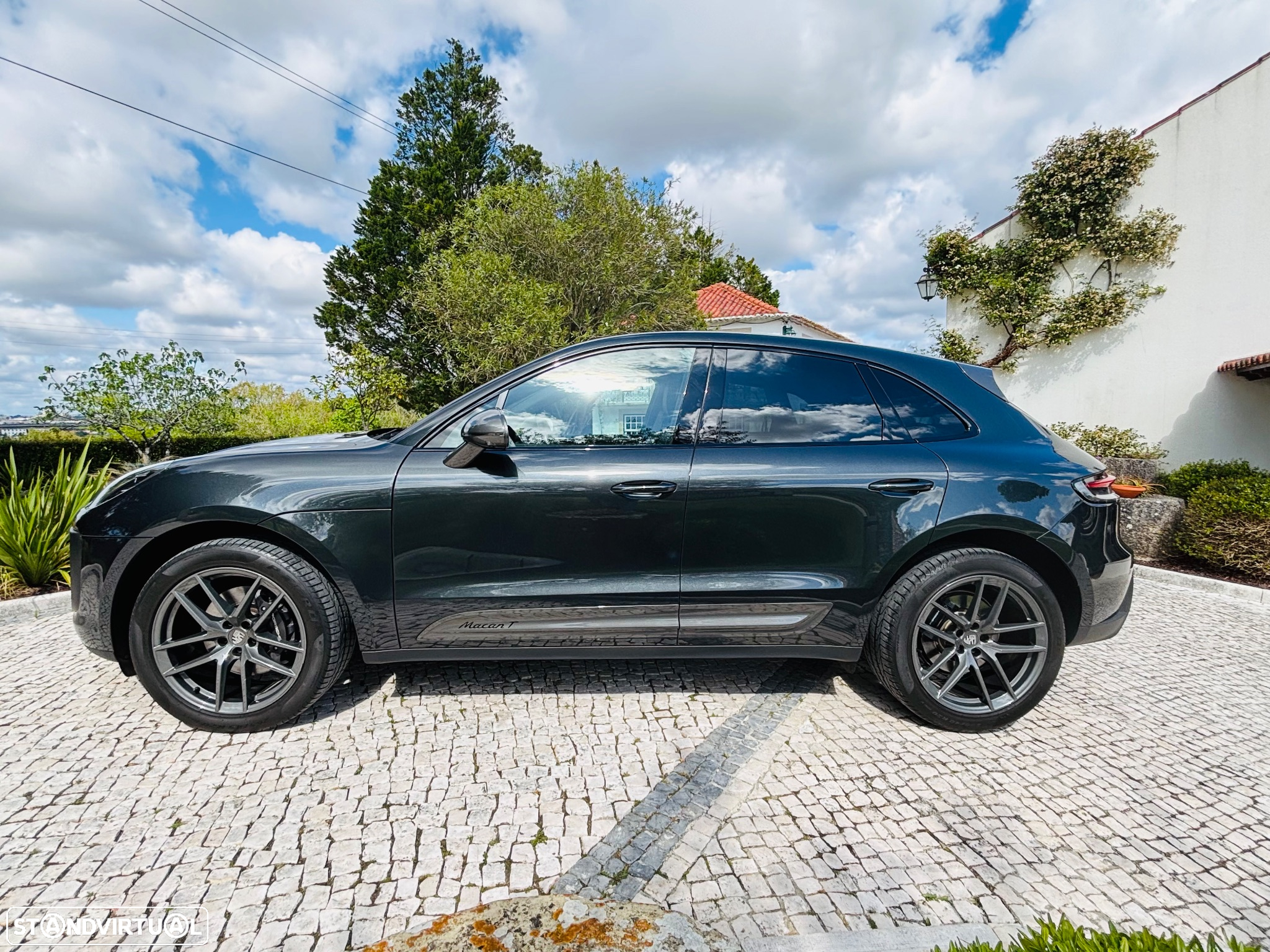 Porsche Macan T - 16