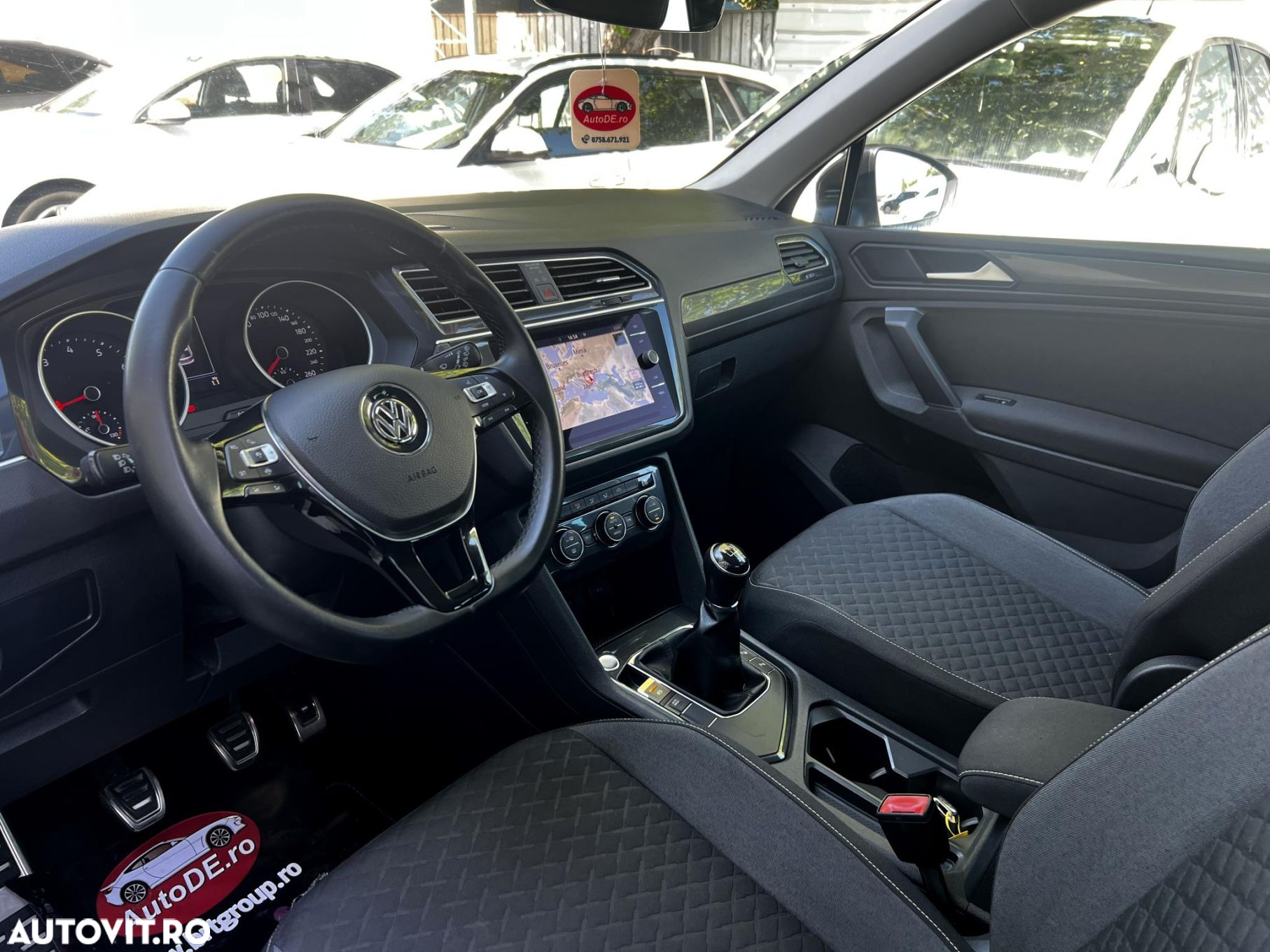 Volkswagen Tiguan - 5
