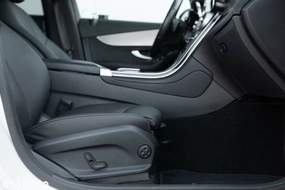 Mercedes-Benz GLC 200 d 4-Matic - 30