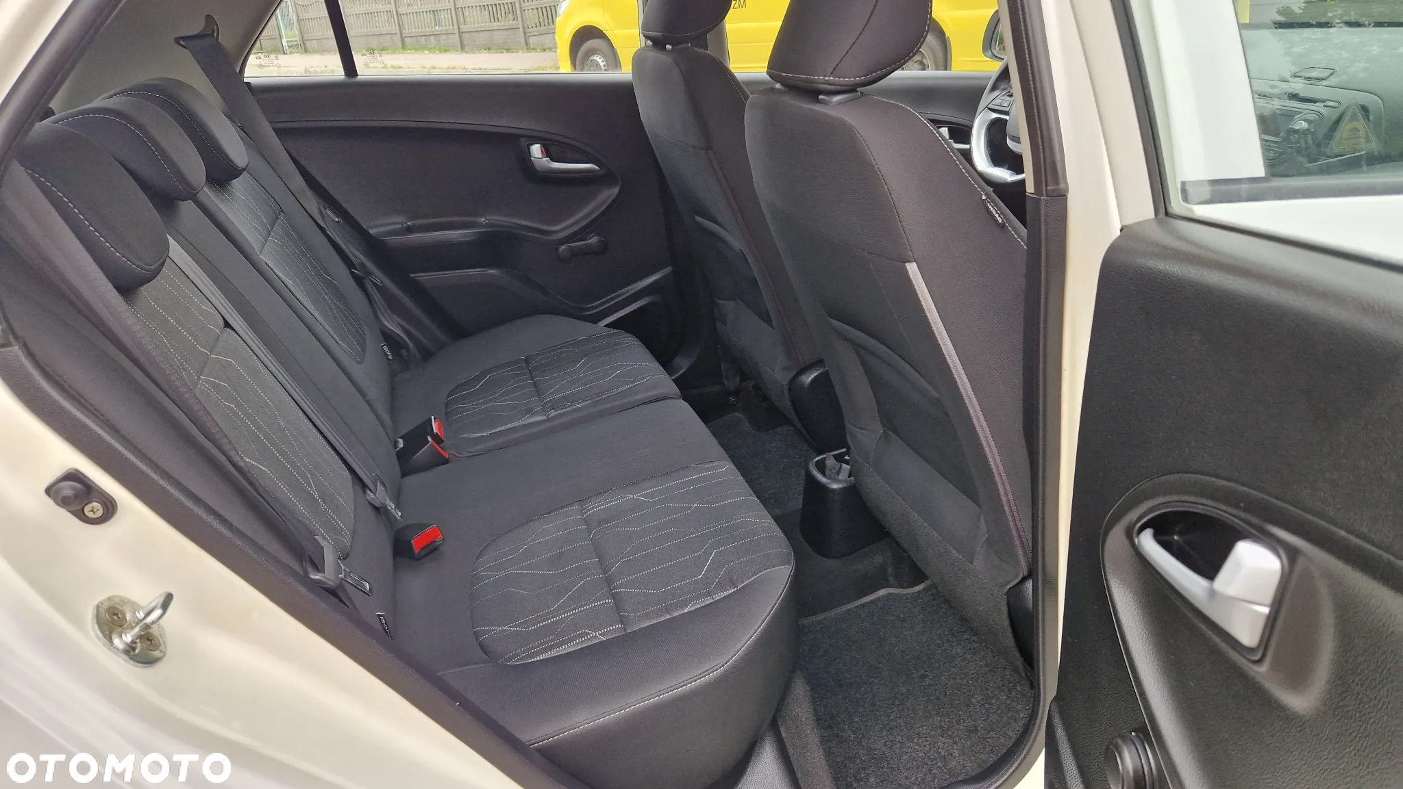 Kia Picanto 1.0 Business Line - 12