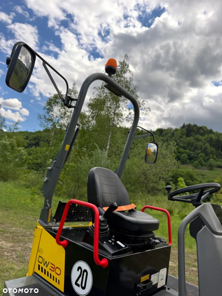 Wacker Neuson DW30 Wozidło Budowlane-Rolnicze 3 tony. 4x4. OBROTOWA koleba 415 mtg .2023 rok. Jak nówka z salonu. Yanmar silnik. Z upadłości Norweskiej. Pełne sterowanie dżojstik REWERS HYDROSTATIC. Opony zero zużycia. Aktualna DEKRA BMWT. Pełny Oryginał Fabryczny Lakier w każdym miejscu! Ani deka luzu wycieku. Oswietlenie Full. Szybka wolna jazda. WIELKA OKAZJA. Hak kulka. wszystkie opony 2021 rok. Wielka Okazja! - 21