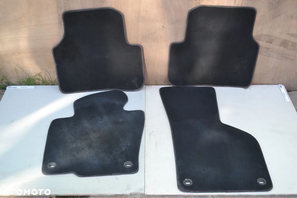 VW PASSAT B6 DYWANIKI WELUROWE CZARNE ORYGINAŁ KOMPLET - 1