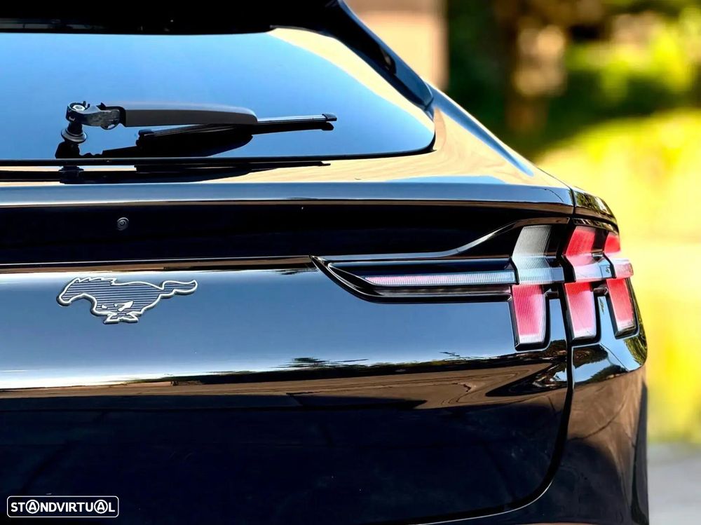 Ford Mustang Mach-E - 5