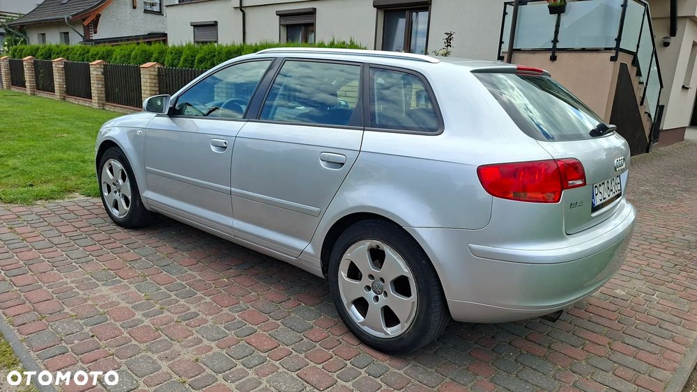 Audi A3 Sportback 1.6 Attraction - 4