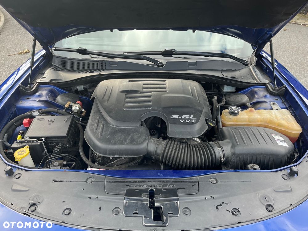 Dodge Charger 3.6 GT - 10