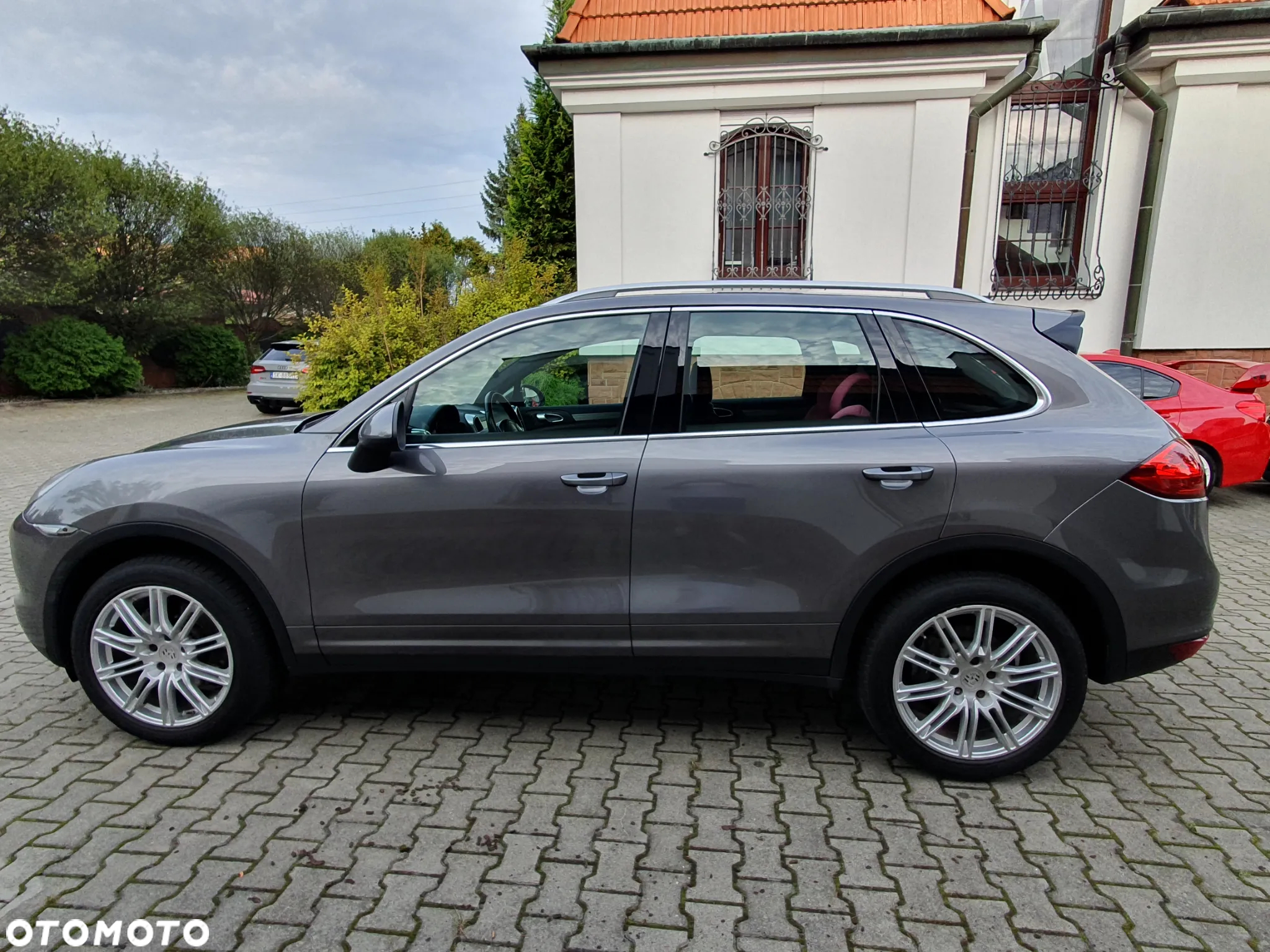 Porsche Cayenne - 4