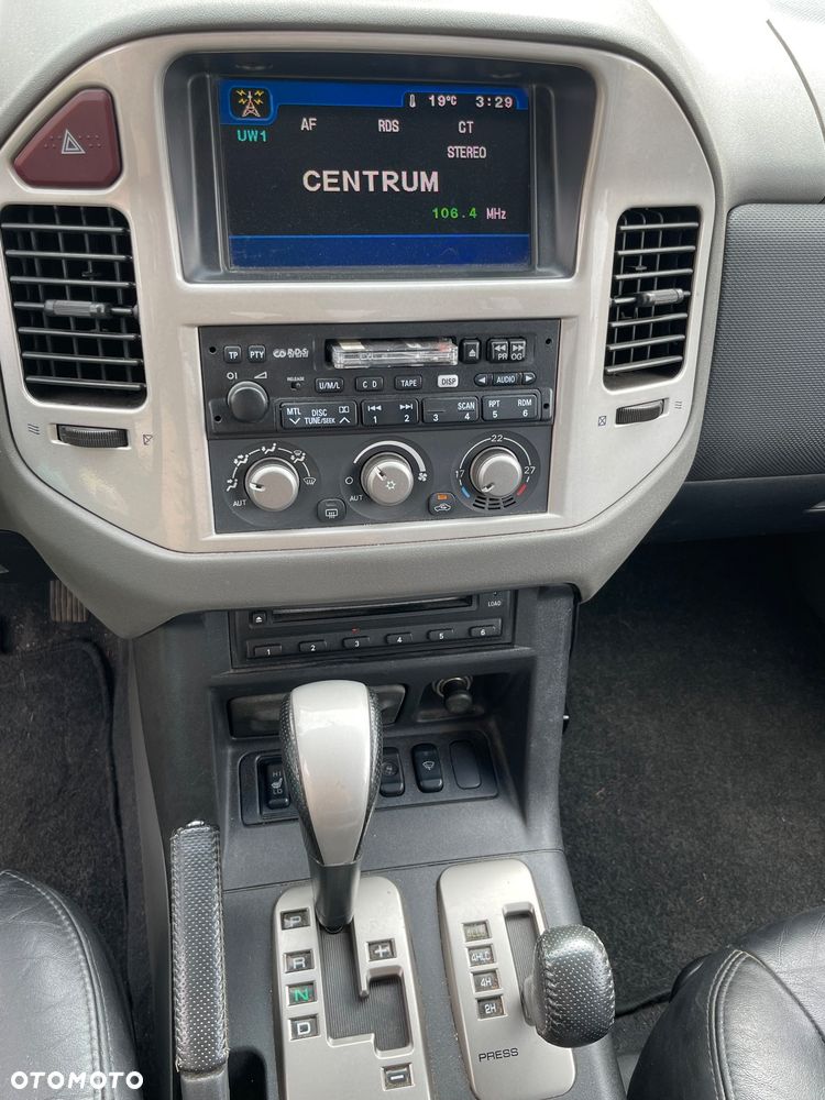 Mitsubishi Pajero 3.2 DID - 13